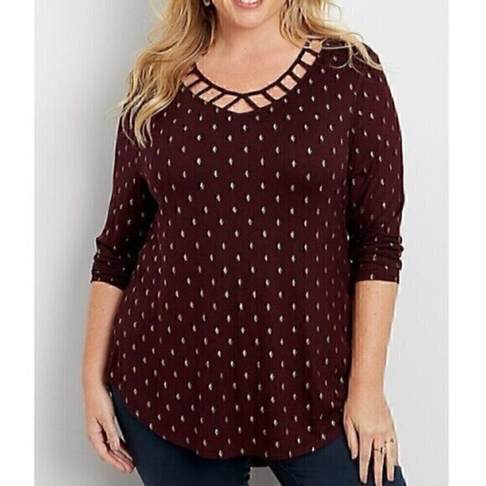 Maurices 24/7 Patterned Tee Lattice V-Neckline Bu… - image 1